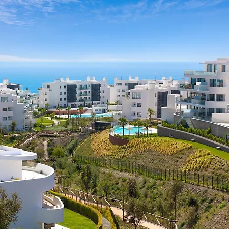 Solmalaga Seaview Pool & Parking Apartment Fuengirola