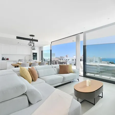 Solmalaga Seaview Pool & Parking Apartment Fuengirola